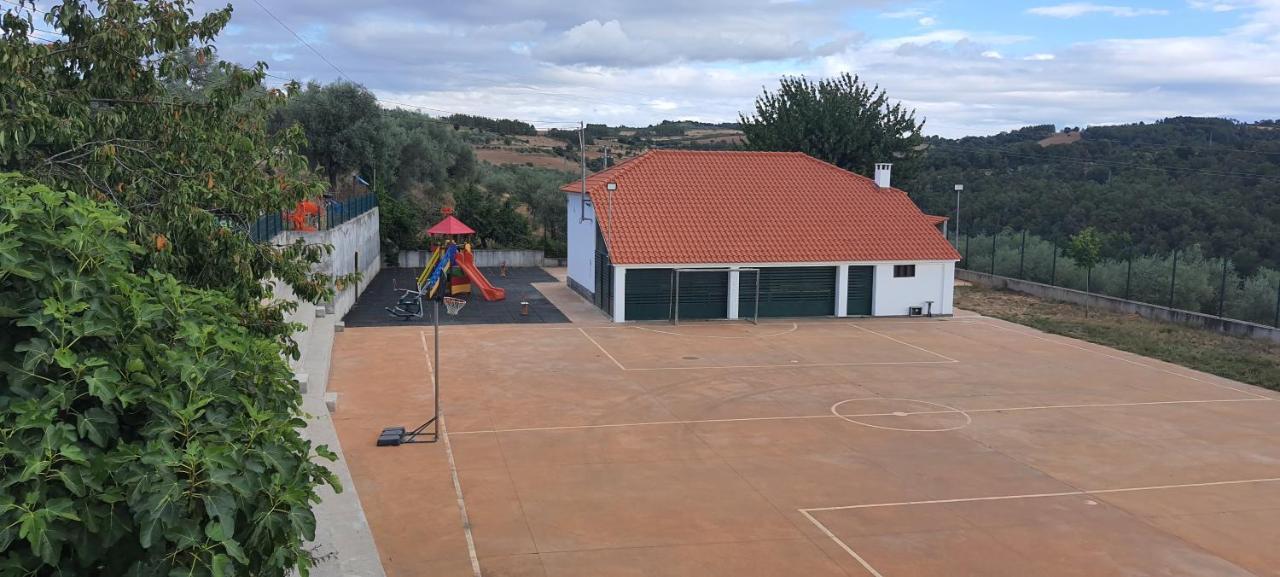 Апартаменты Casa Da Oliveira Milhao Экстерьер фото
